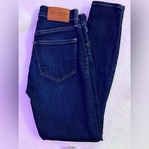 Woman skinny jeans
